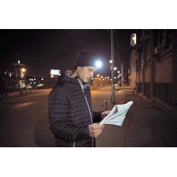 Potężna czapka z diodami LED