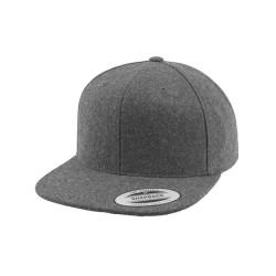 Melanowy czap Snapback