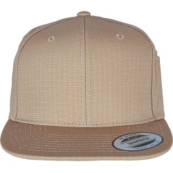 Czapka snapback z miejscem...